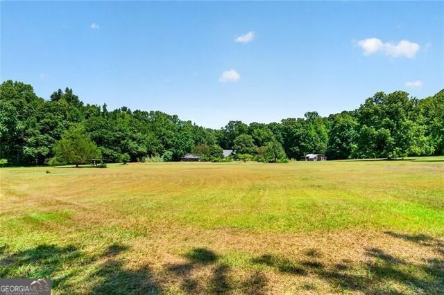 961 Birdie Road