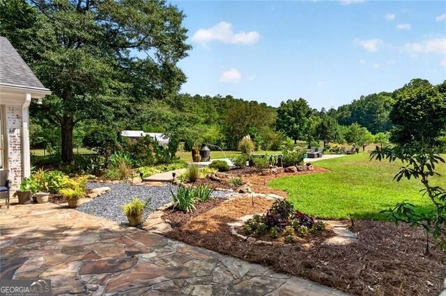 961 Birdie Road