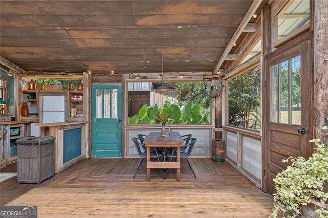 961 Birdie Road