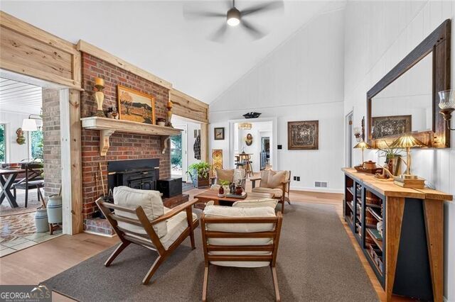 961 Birdie Road
