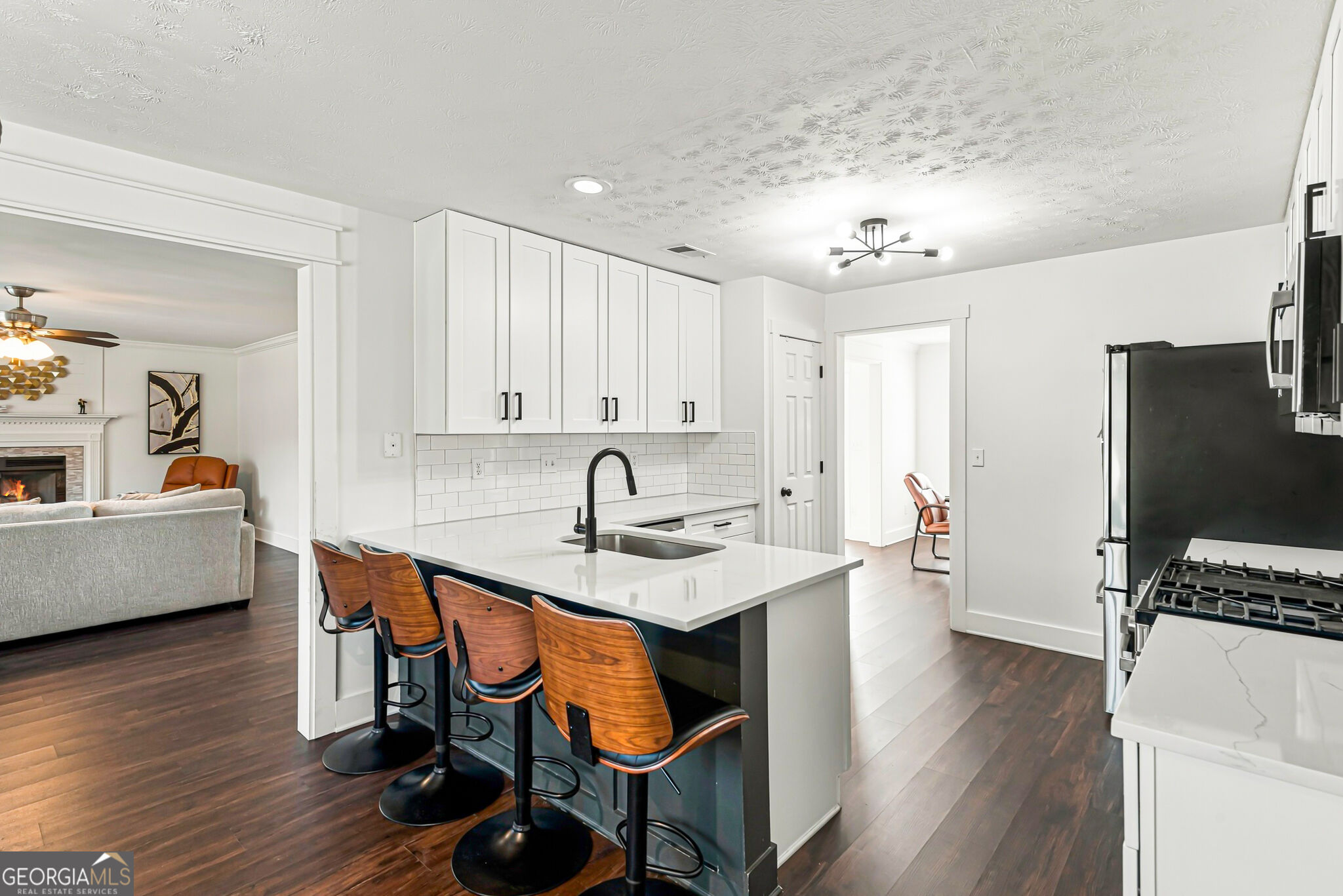 2586 Abbotts Glen Drive NW