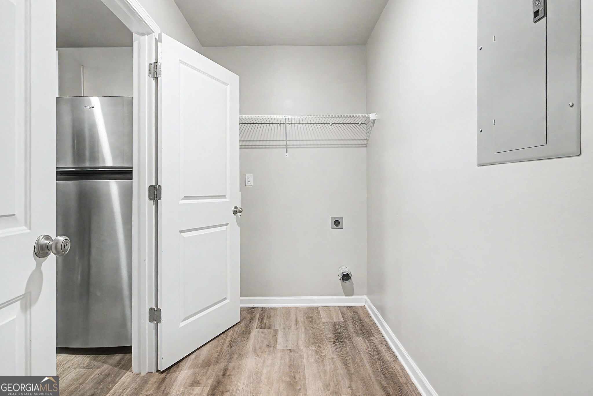 123 W Lexington Avenue