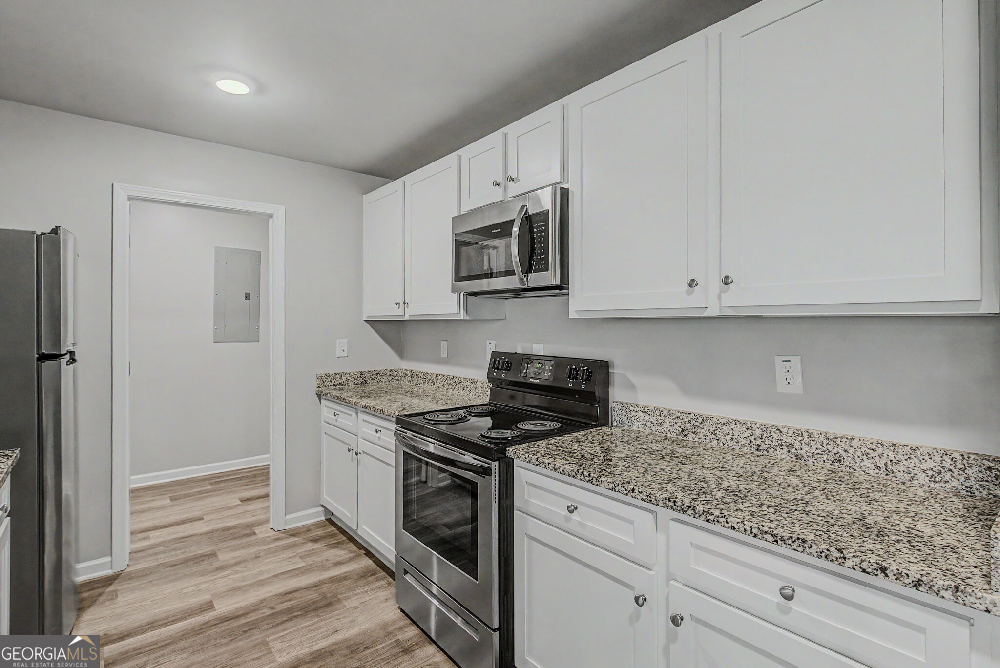 123 W Lexington Avenue