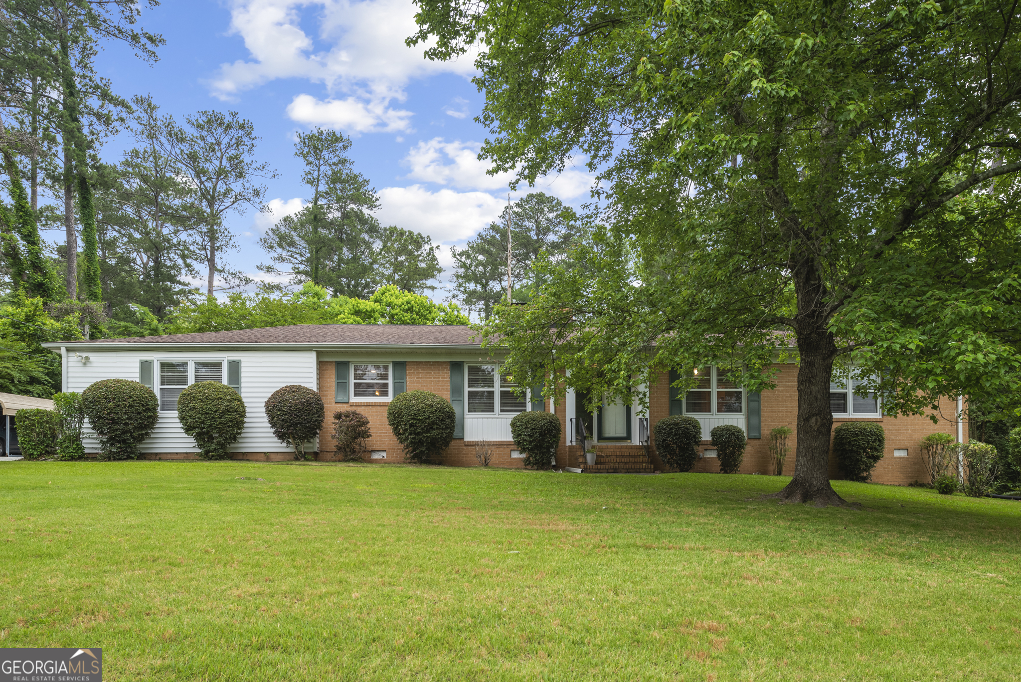 2939 Victoria Circle