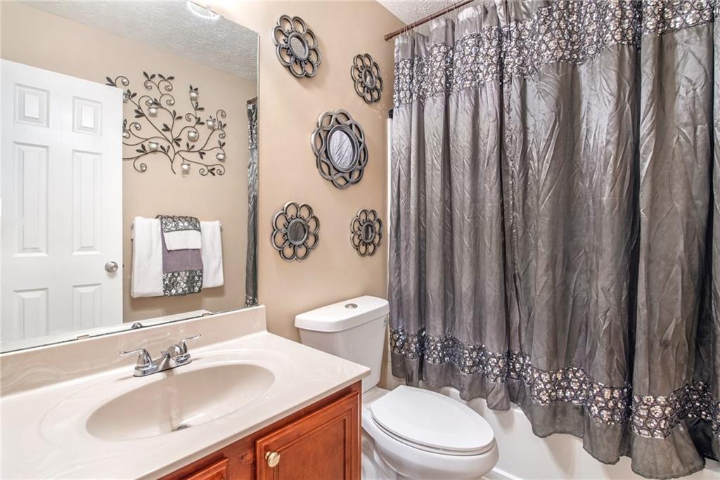 220 Creekside Circle