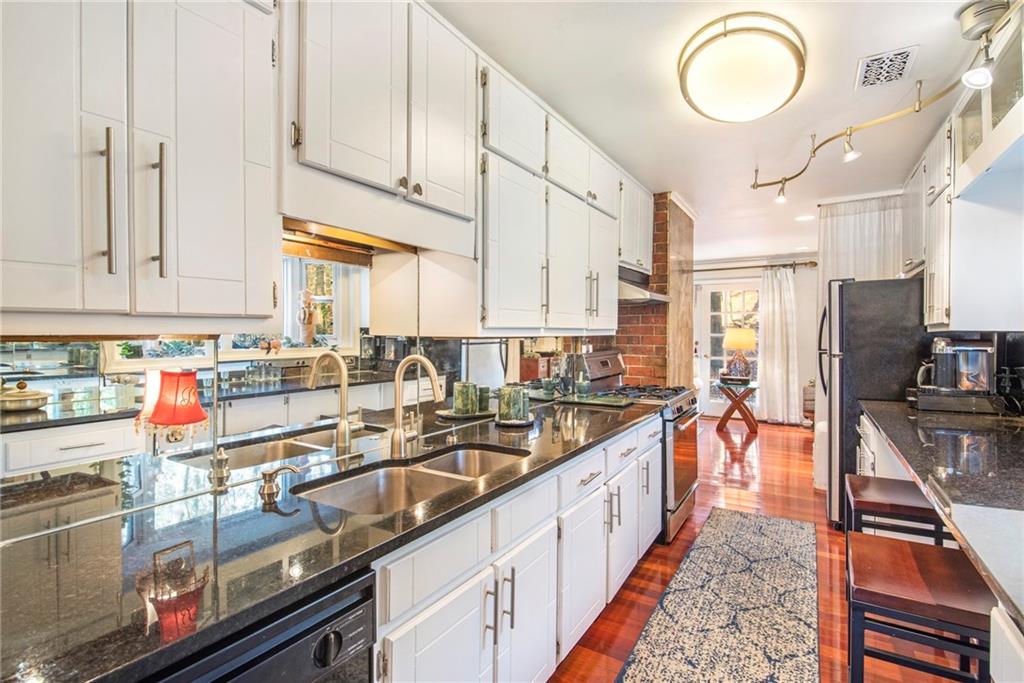 3565 Redwine Court