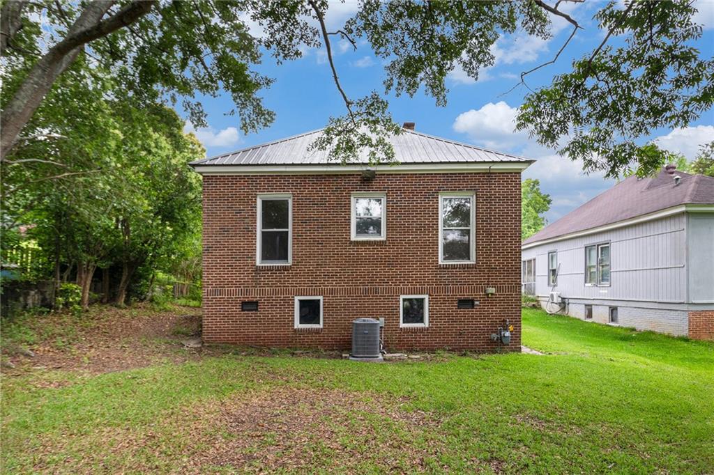 104 4TH Street