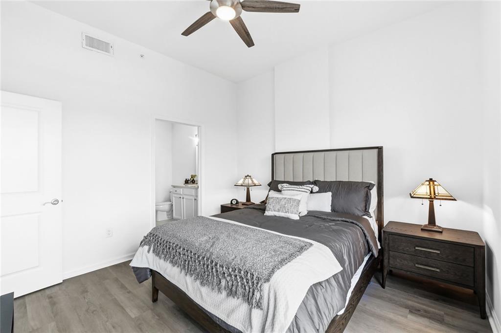 3040 Peachtree Road NW Unit 1811