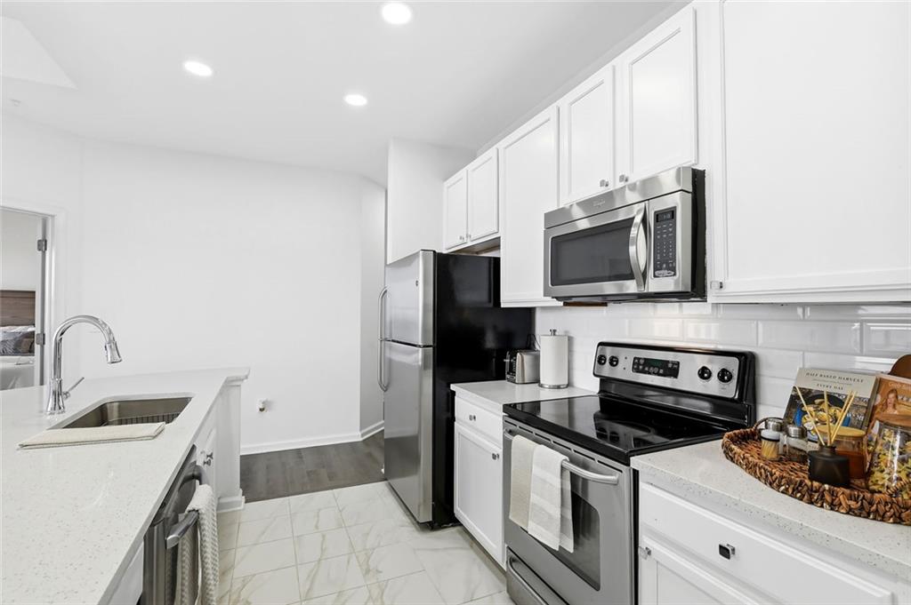 3040 Peachtree Road NW Unit 1811