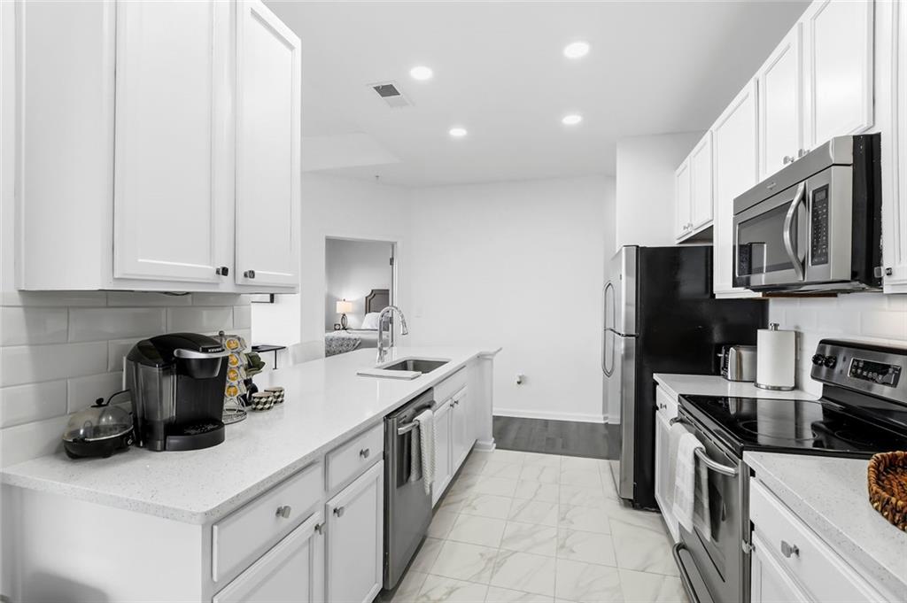 3040 Peachtree Road NW Unit 1811