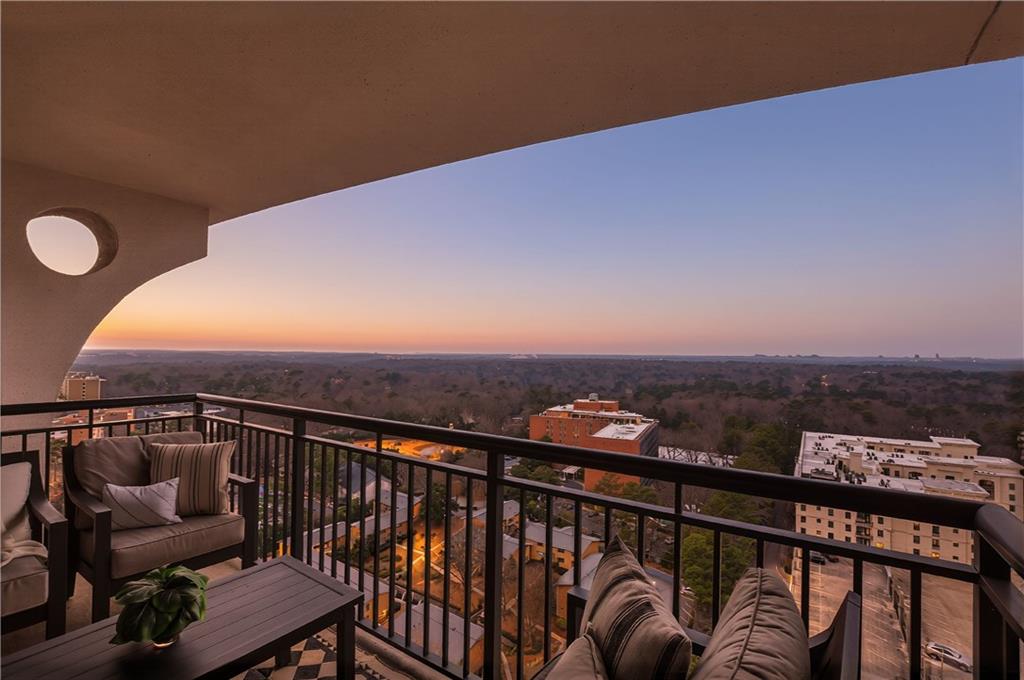 3040 Peachtree Road NW Unit 1811