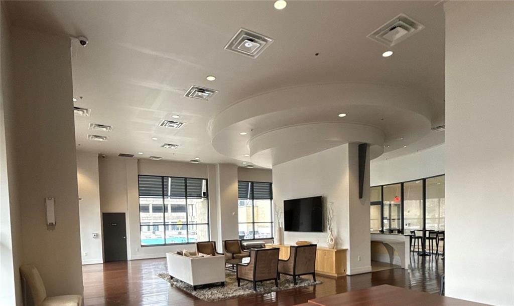 3040 Peachtree Road NW Unit 1811