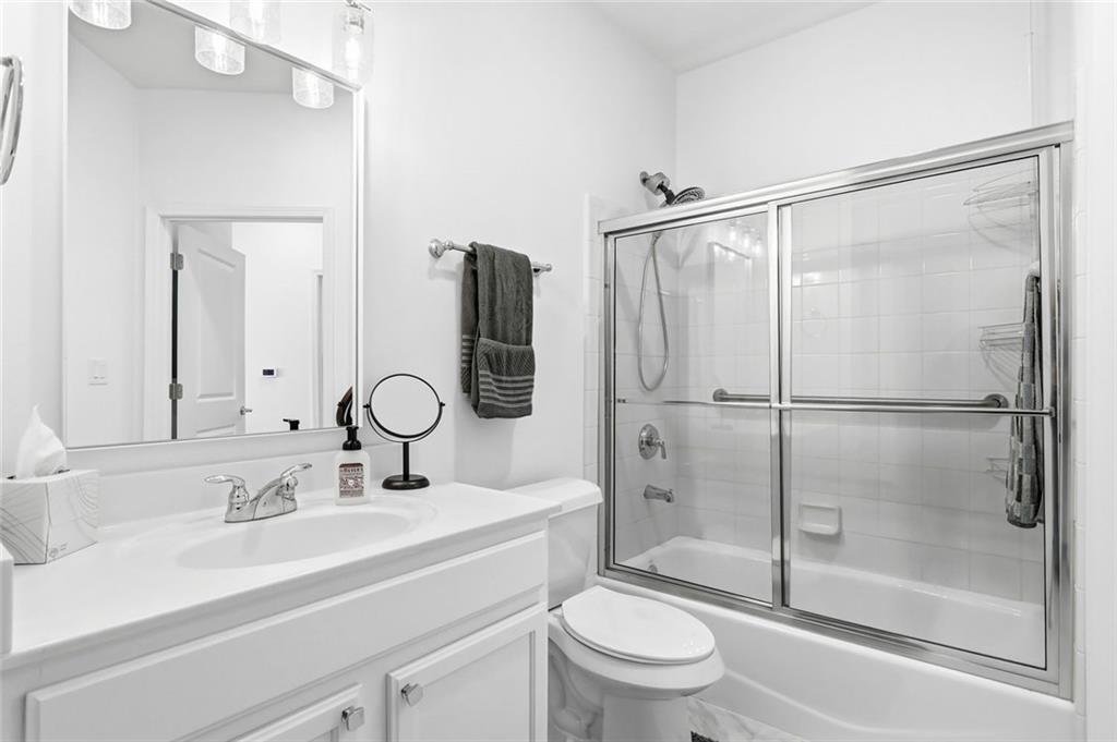 3040 Peachtree Road NW Unit 1811