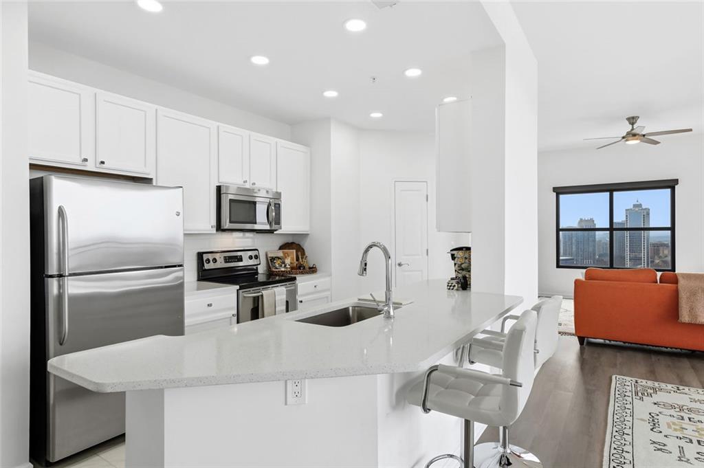 3040 Peachtree Road NW Unit 1811