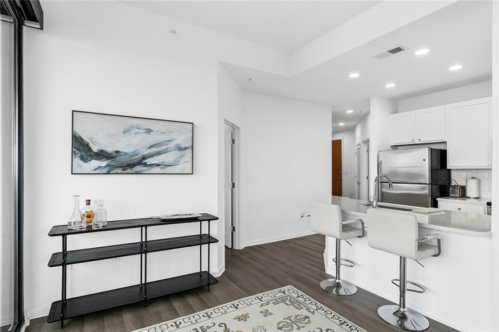 3040 Peachtree Road NW Unit 1811