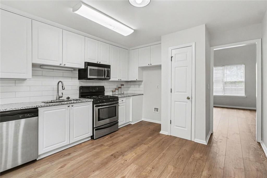 8936 Dornoch Circle