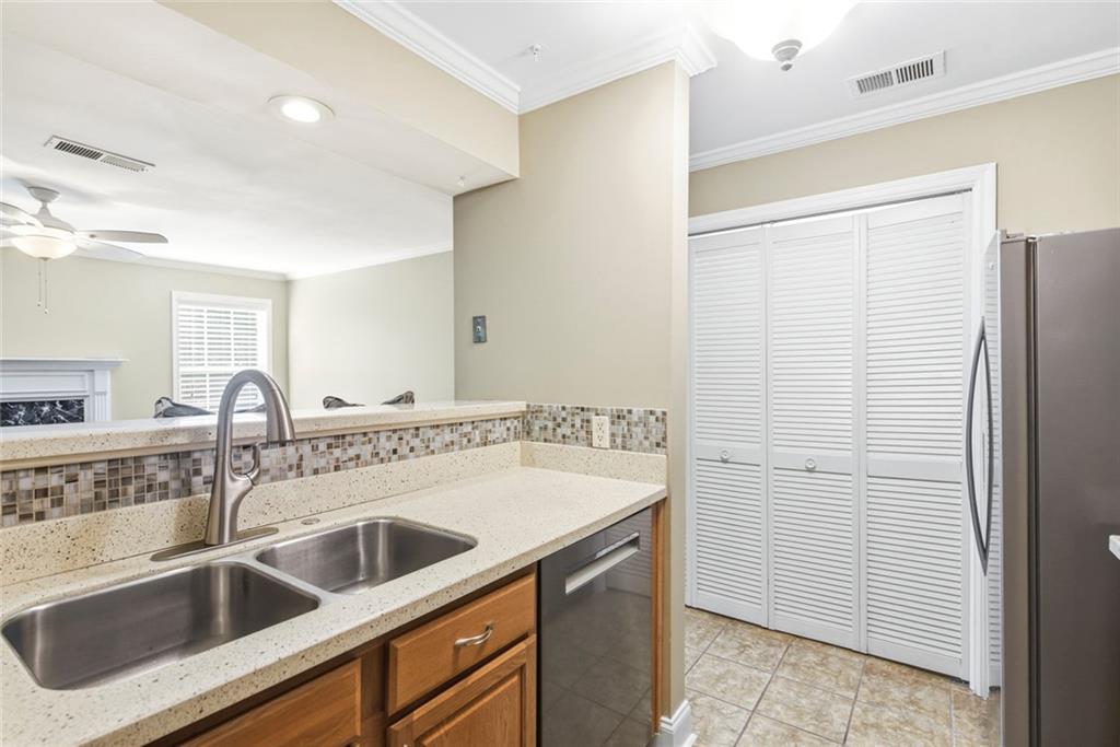 728 Ridgefield Drive