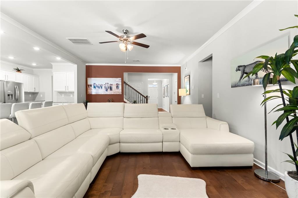 1476 Harlequin Way