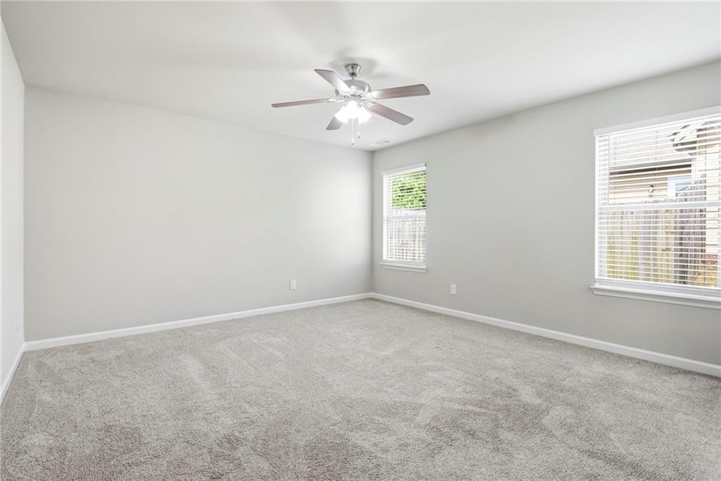 121 W Lexington Avenue