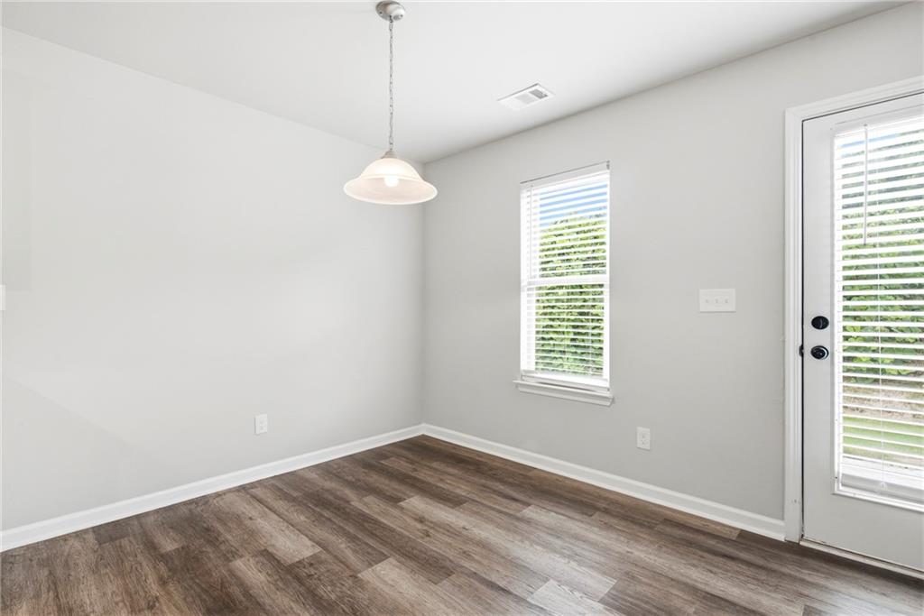 121 W Lexington Avenue