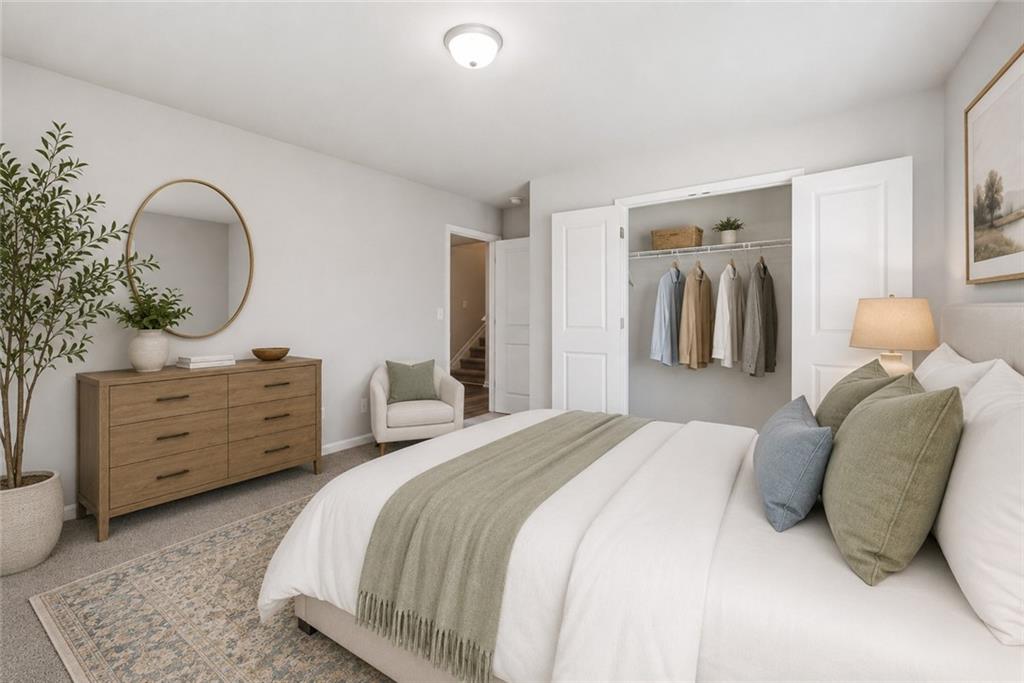 121 W Lexington Avenue