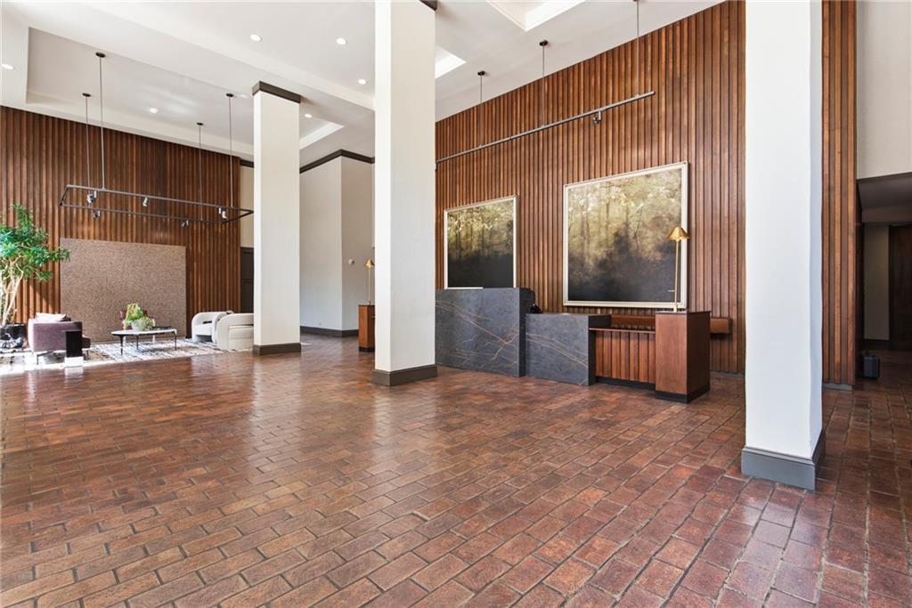 2575 Peachtree Road NE Unit 2E