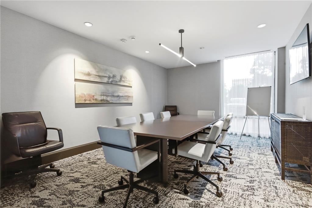 2575 Peachtree Road NE Unit 2E