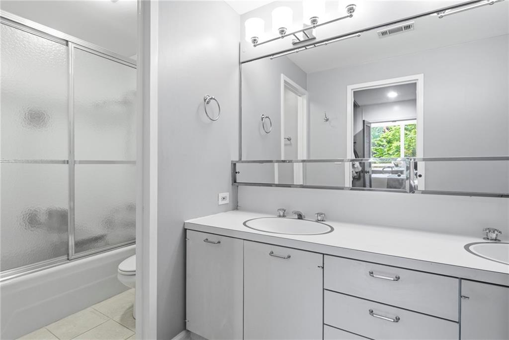 2575 Peachtree Road NE Unit 2E