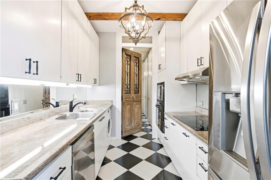 2575 Peachtree Road NE Unit 2E