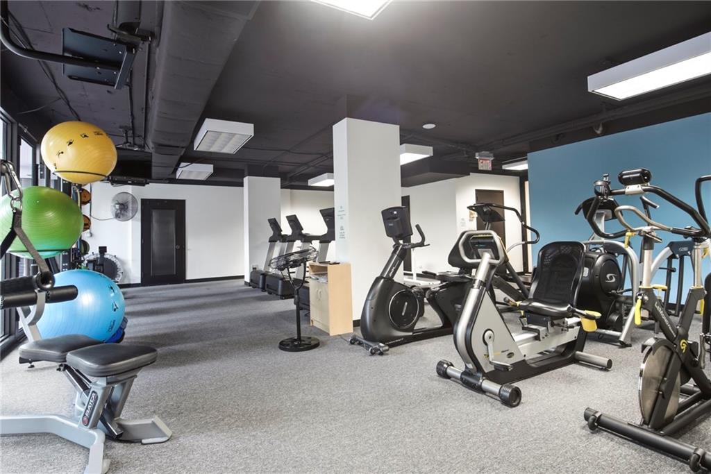2575 Peachtree Road NE Unit 2E