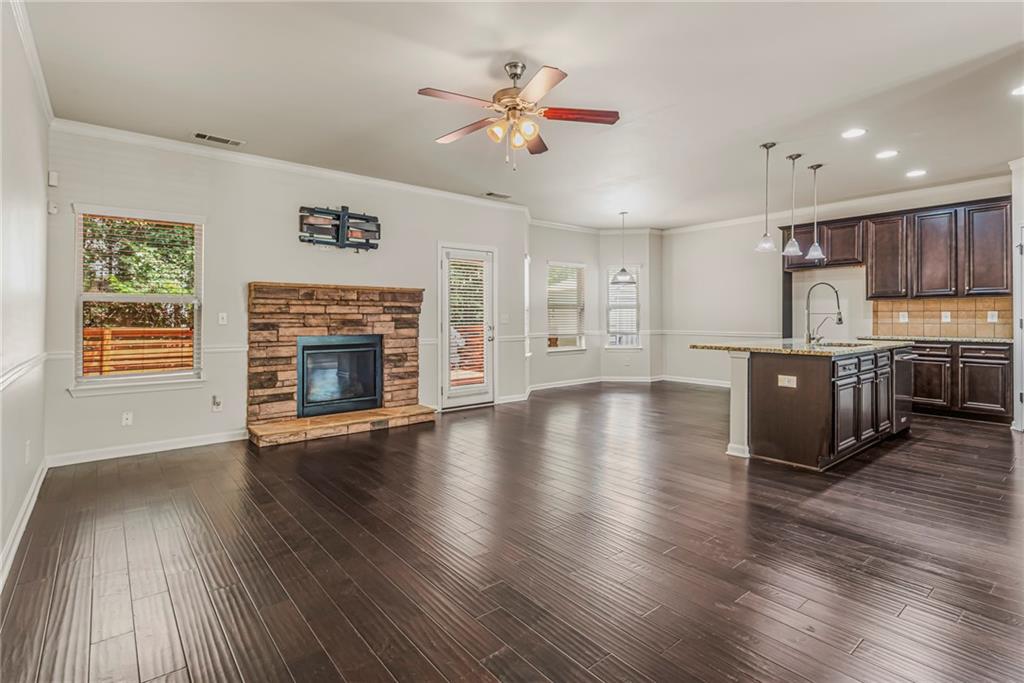 9372 Lantana Trail