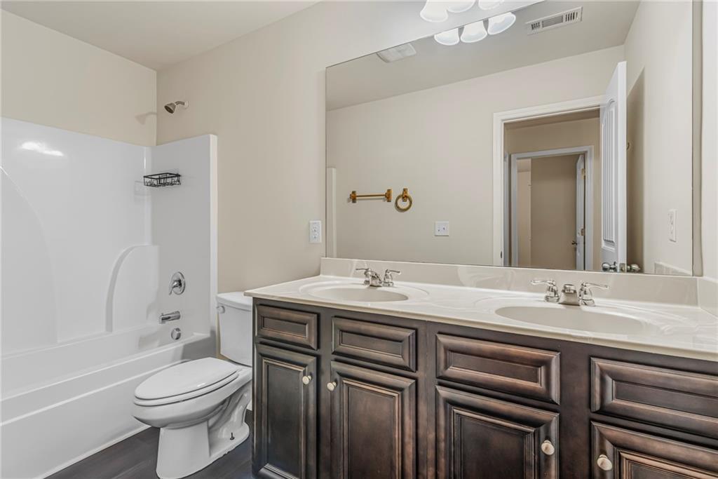 9372 Lantana Trail