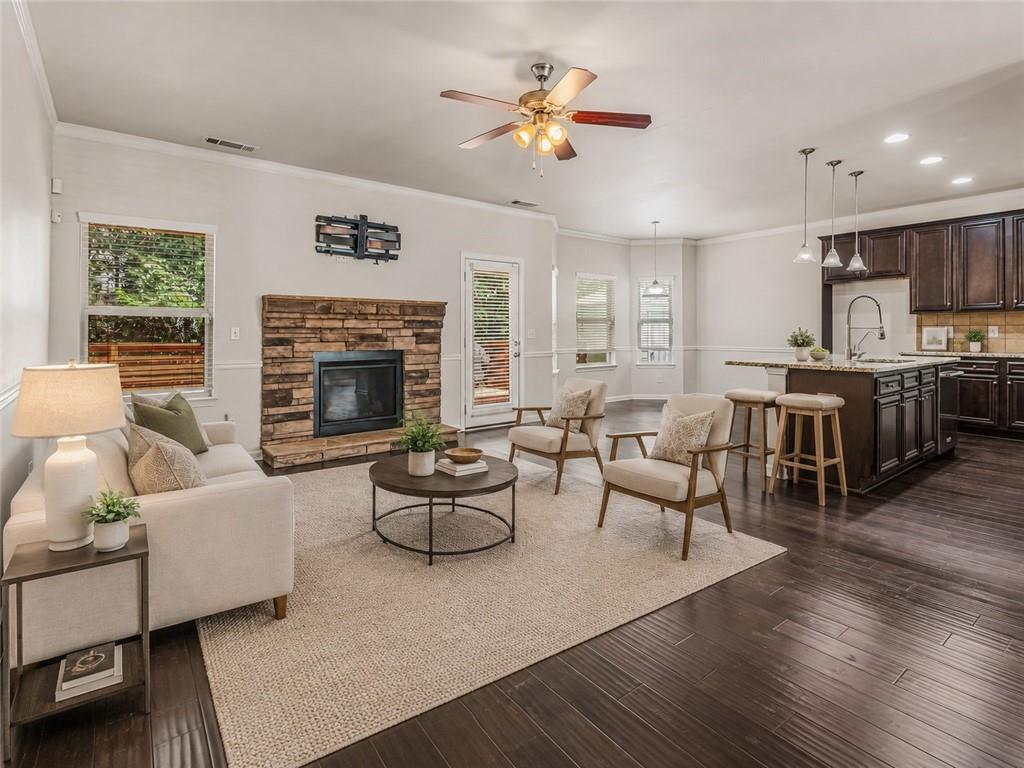 9372 Lantana Trail