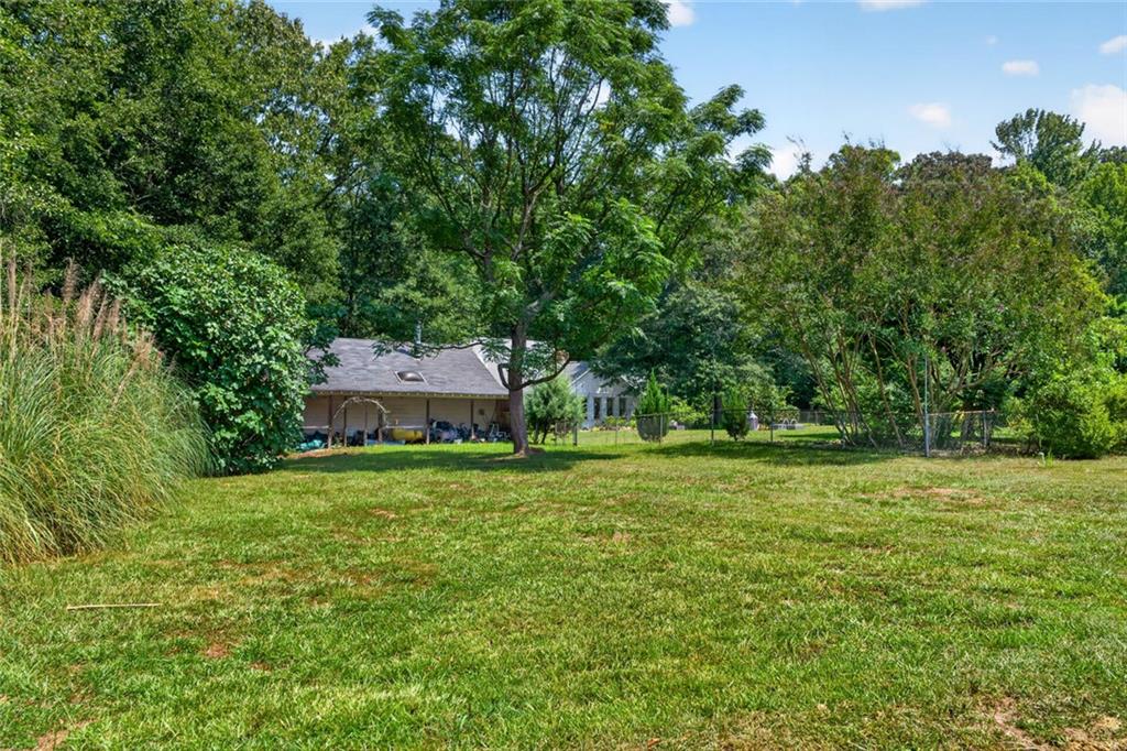 961 Birdie Road
