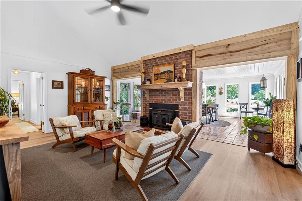961 Birdie Road