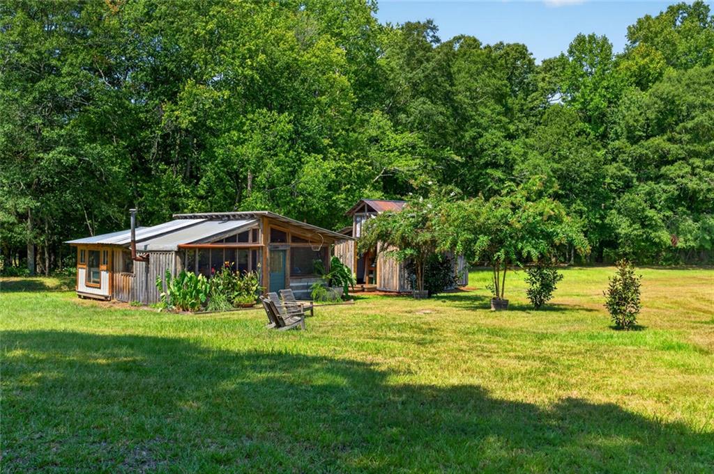 961 Birdie Road