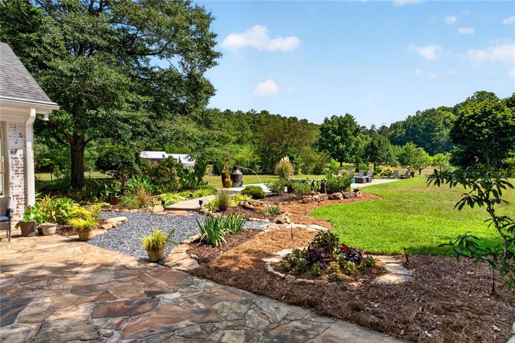 961 Birdie Road