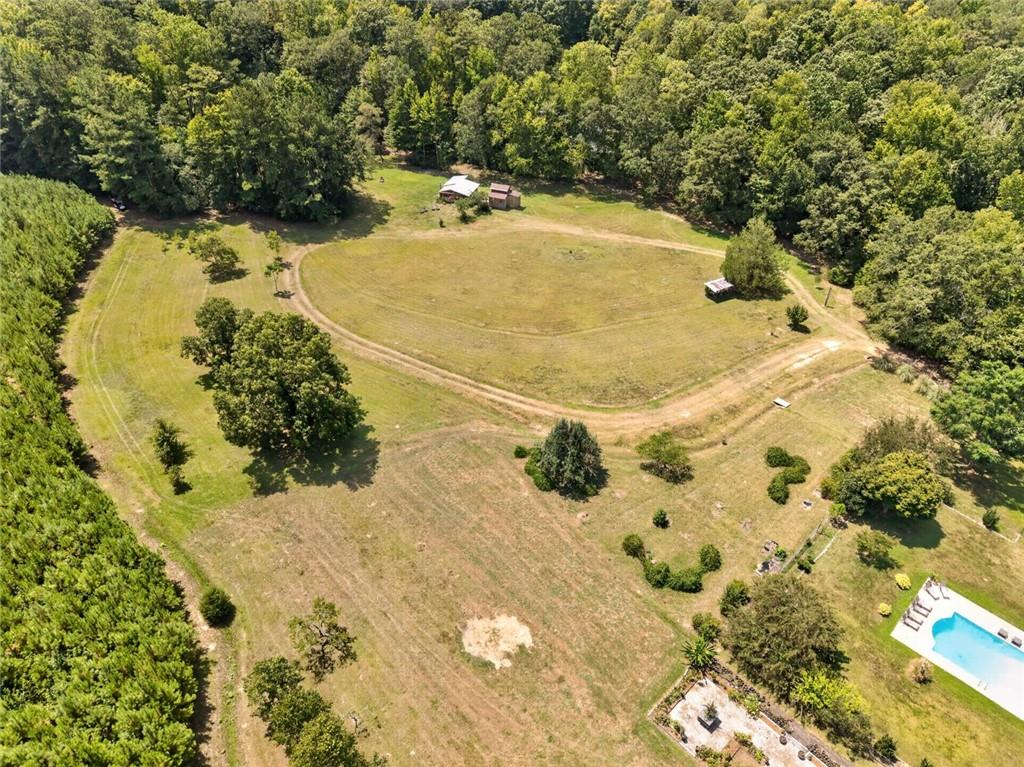 961 Birdie Road