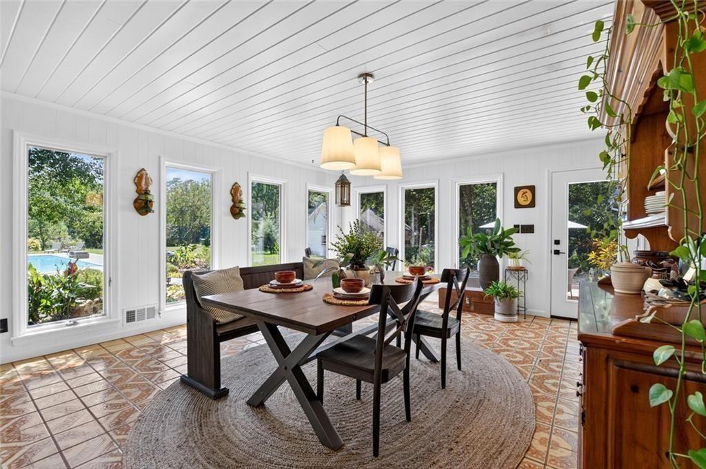 961 Birdie Road
