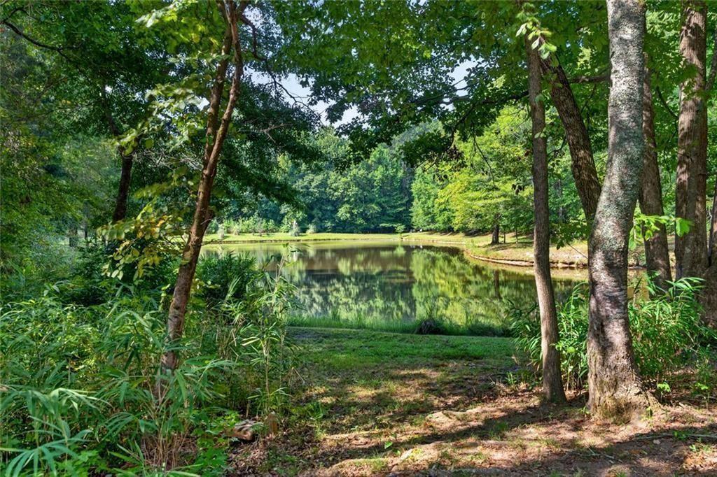961 Birdie Road