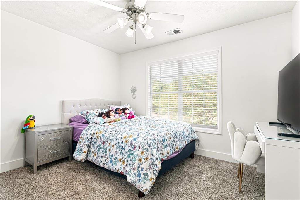 2586 Abbotts Glen Drive NW