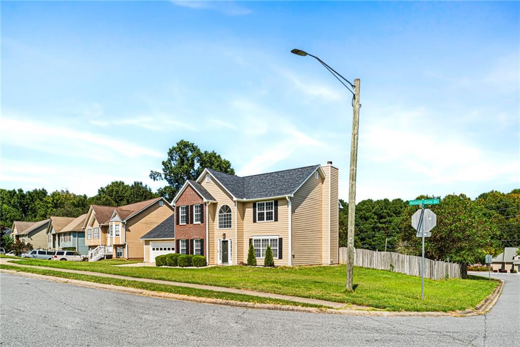2586 Abbotts Glen Drive NW