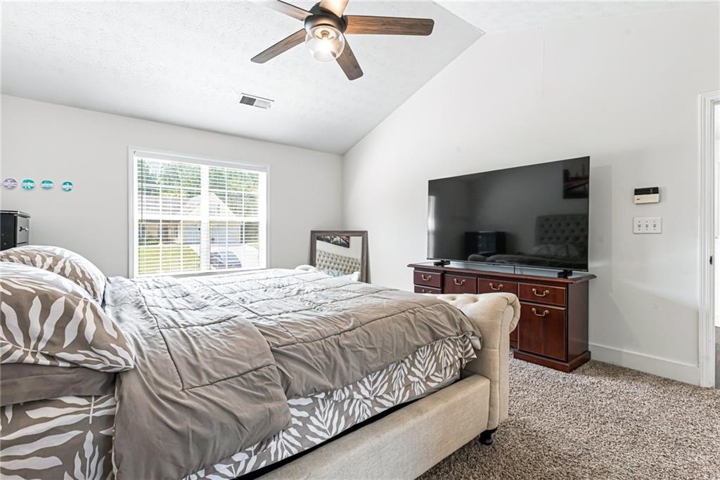 2586 Abbotts Glen Drive NW
