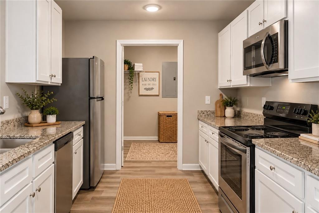 123 W Lexington Avenue