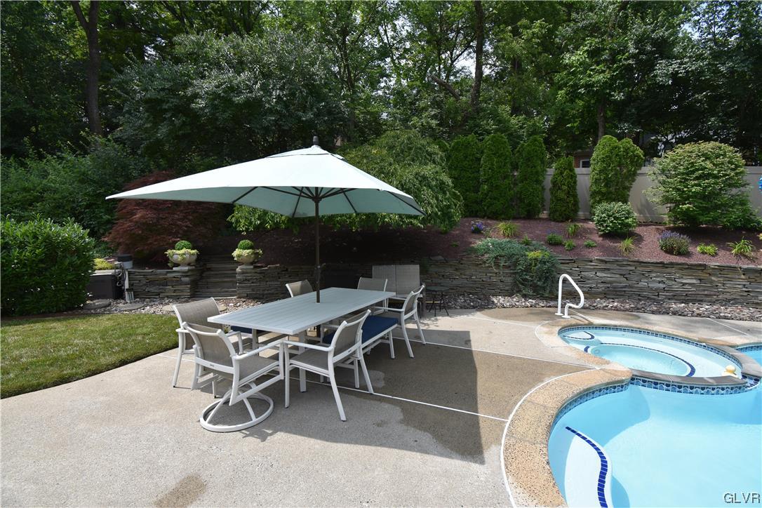 3557 Southwood Drive