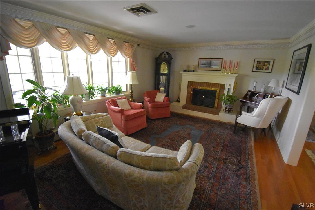 3557 Southwood Drive