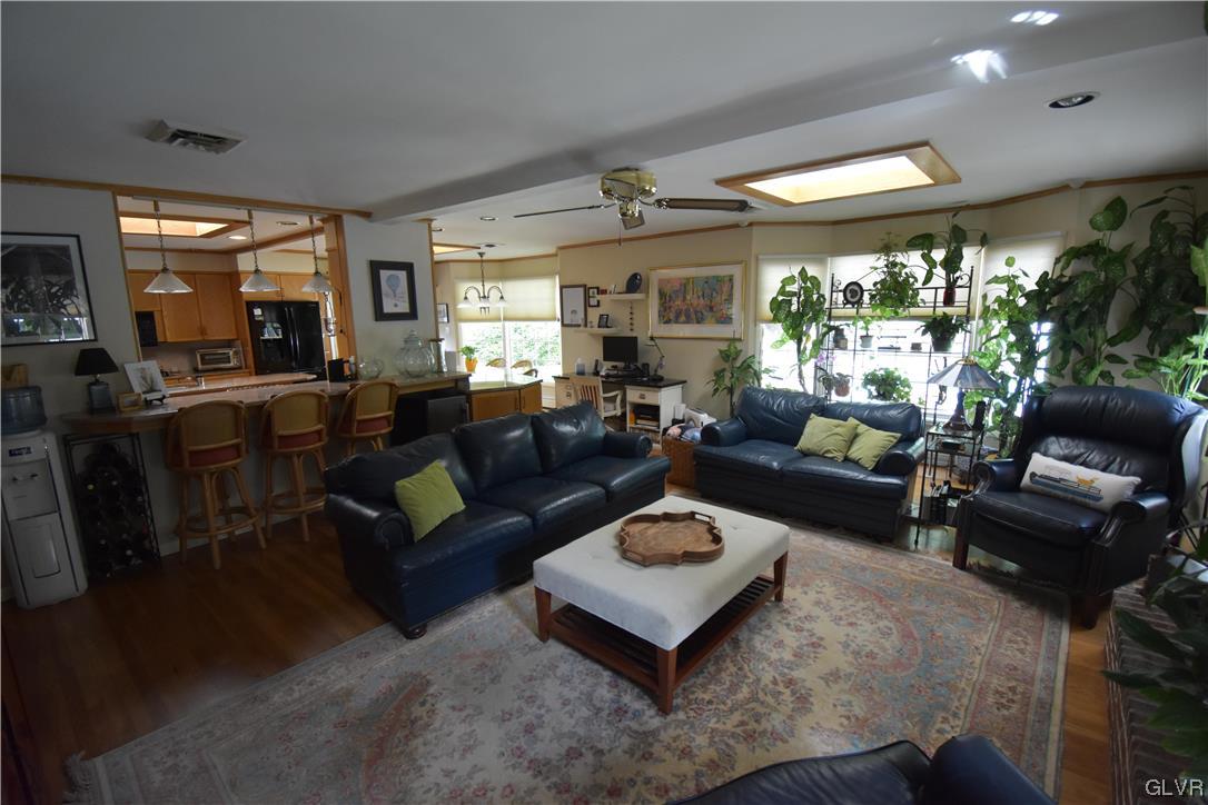 3557 Southwood Drive