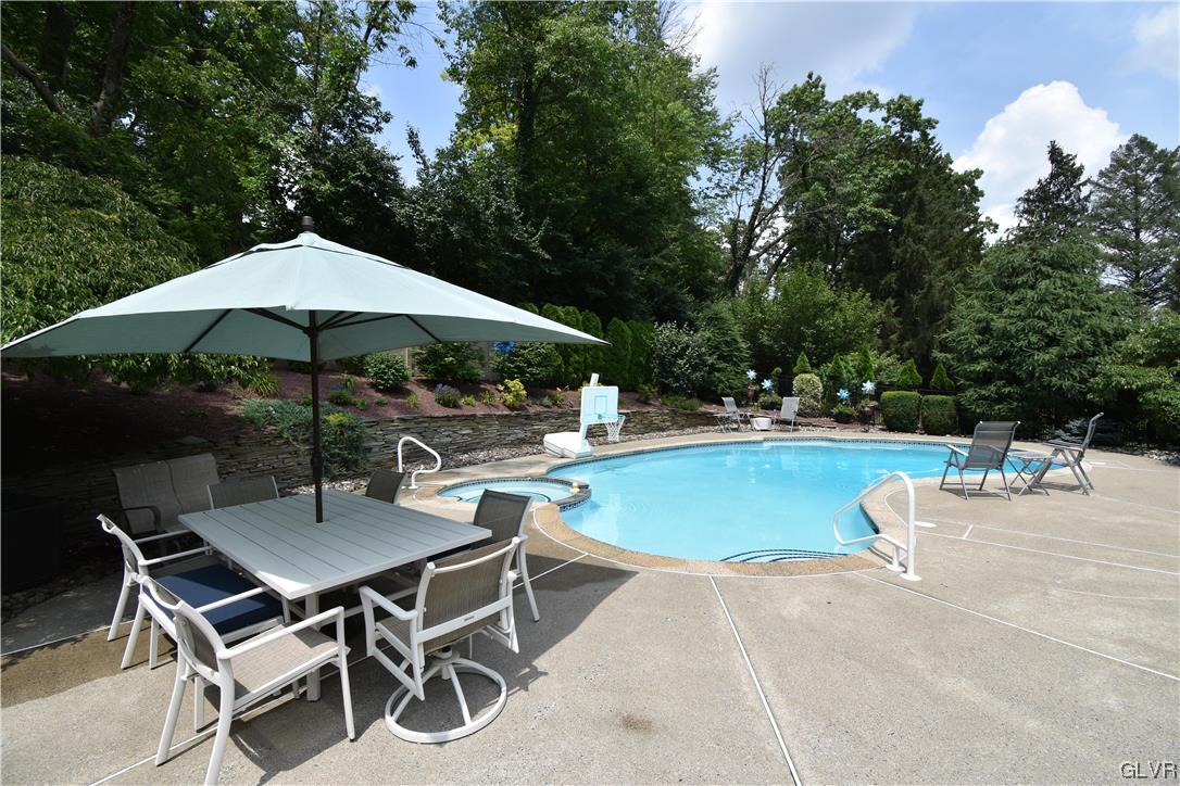 3557 Southwood Drive