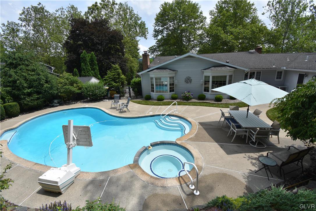 3557 Southwood Drive