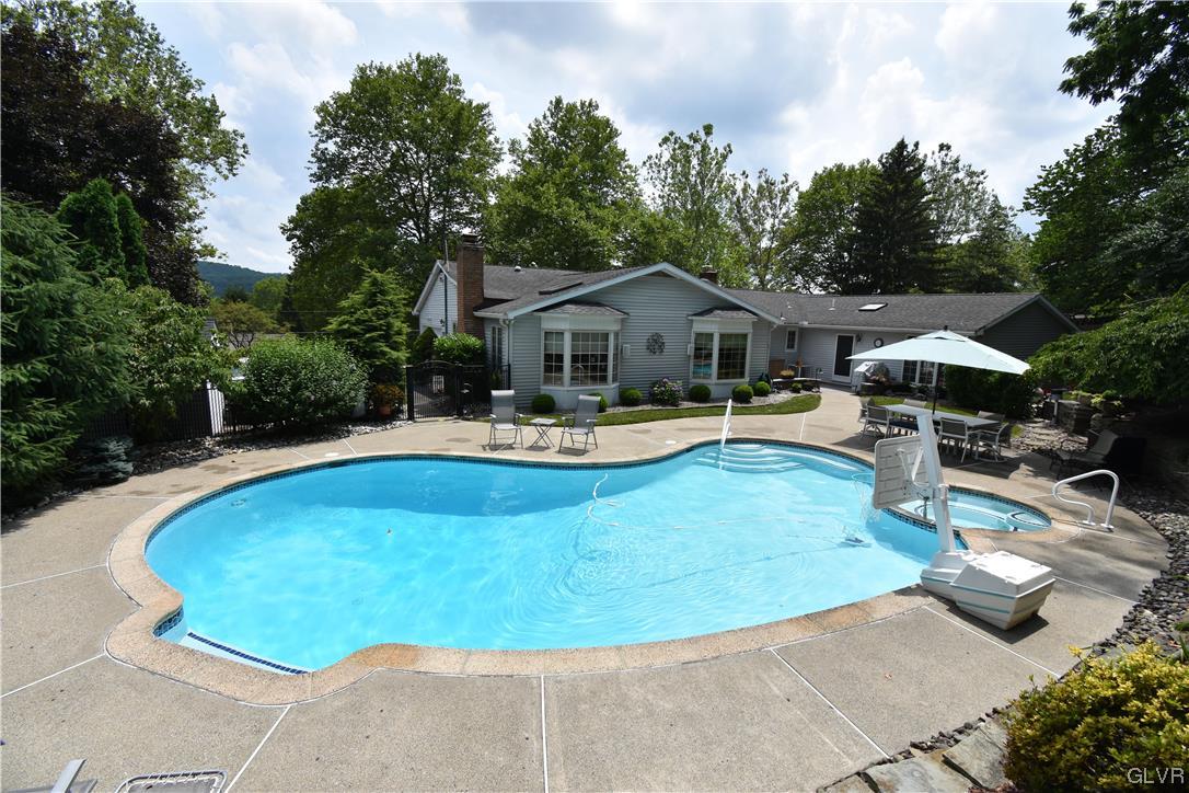 3557 Southwood Drive